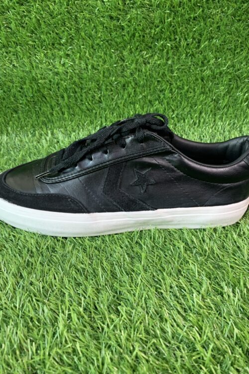 Converse Unisex Courtland Leather Suede Low Top Sneaker