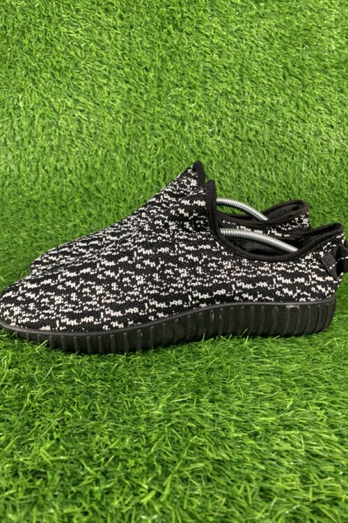 knit slip on sneakers black and white