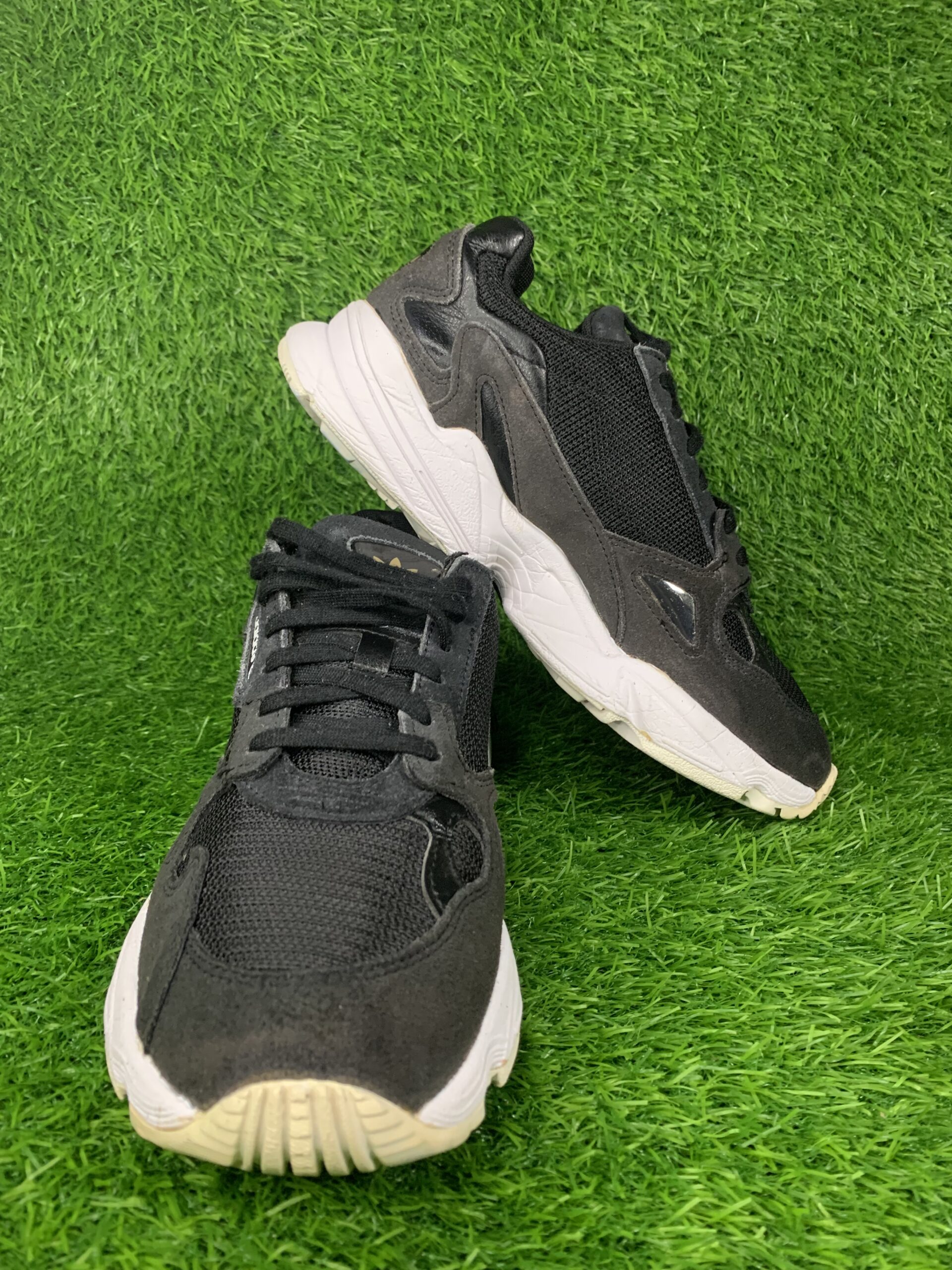 Adidas Falcon sneaker - Image 2